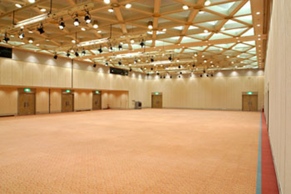 新大阪イベントホール レ ルミエール