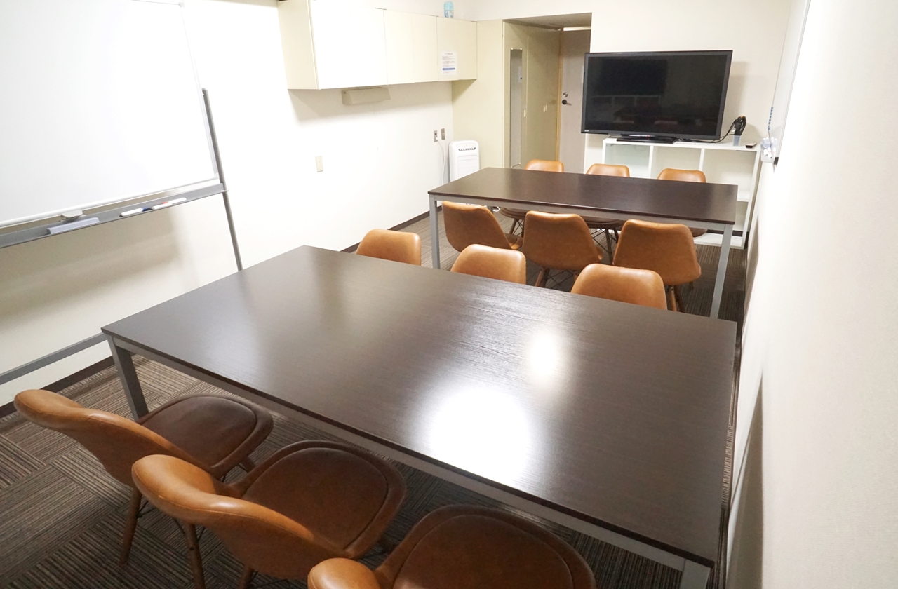 新大阪セミナーオフィス　会議室ルームＯ-５