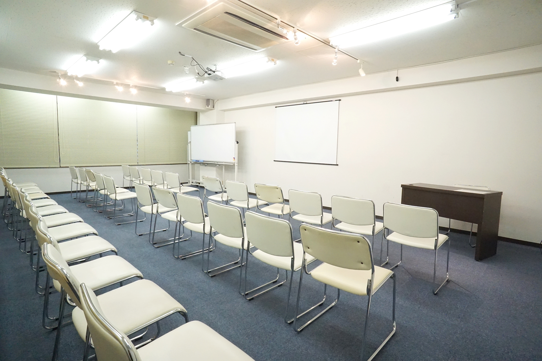 名駅セミナーオフィス　会議室ルームC