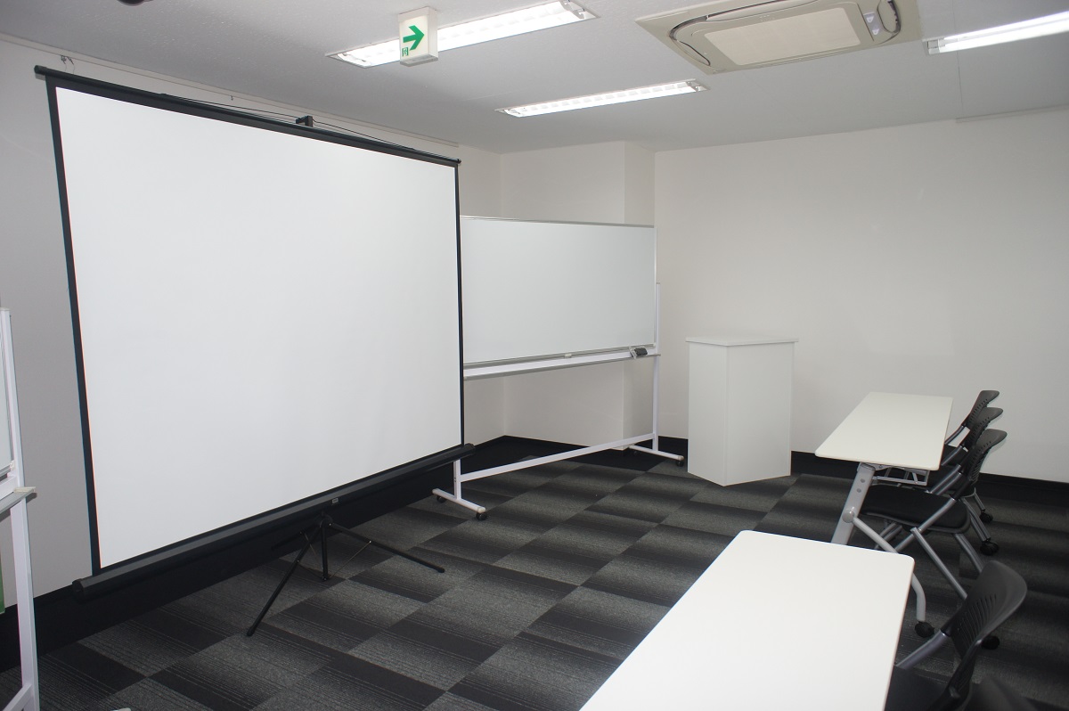 NLC新大阪ビル　地下1階貸会議室