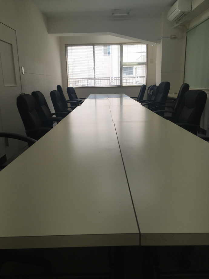 矢板ビル会議室