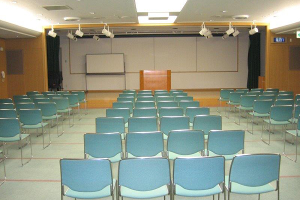 大阪市立難波市民学習センター