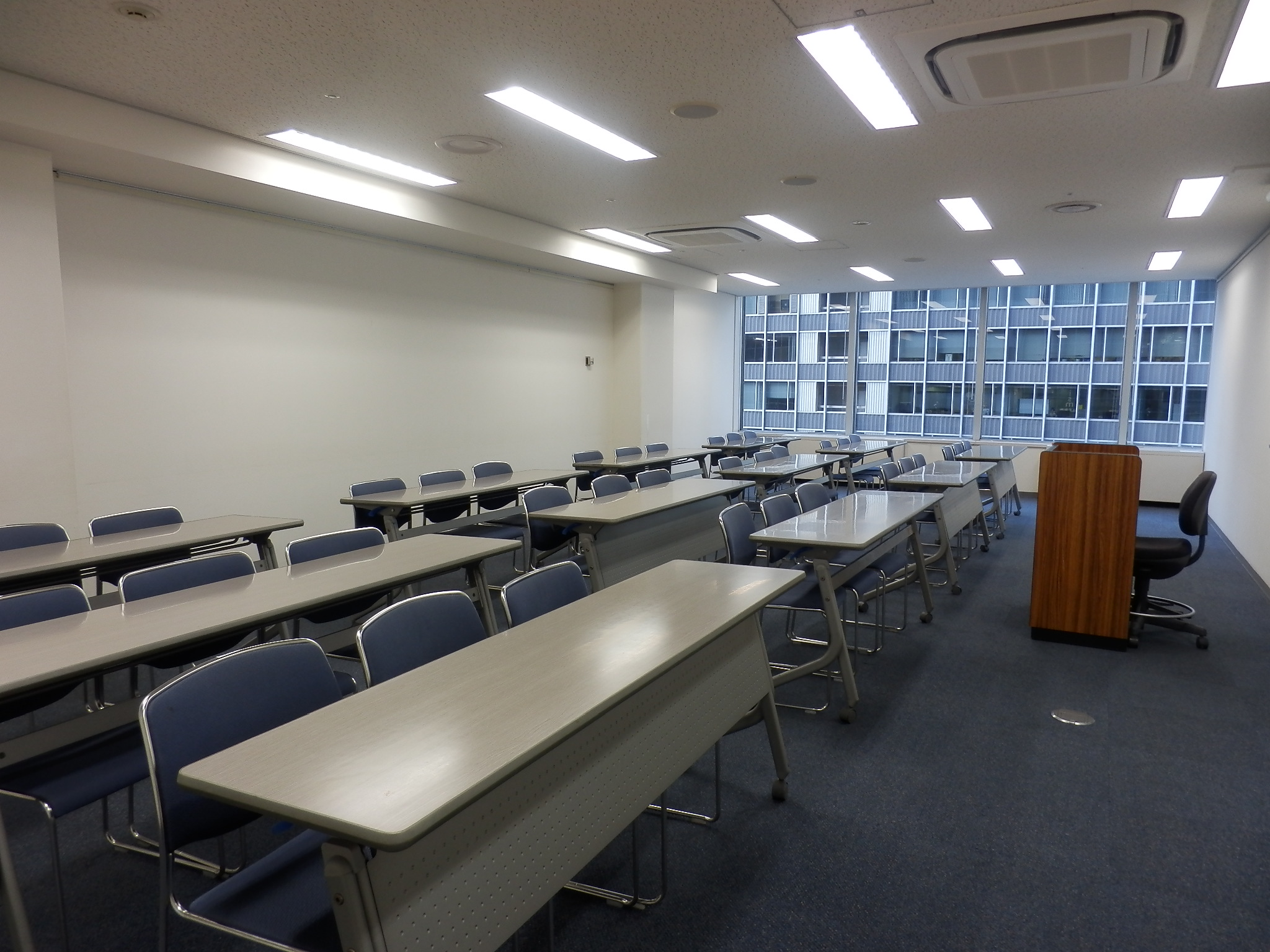 大阪市立総合生涯学習センター