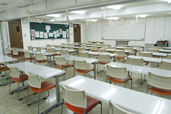 〈専〉YIC京都工科自動車大学校 京都貸し教室・会議室