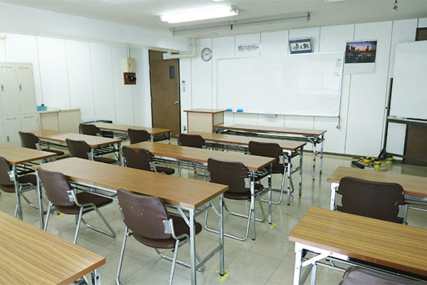 〈専〉YIC京都工科自動車大学校 京都貸し教室・会議室
