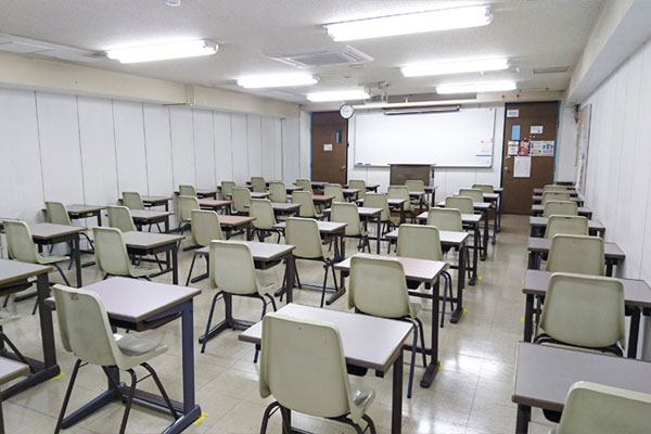 〈専〉YIC京都工科自動車大学校 京都貸し教室・会議室