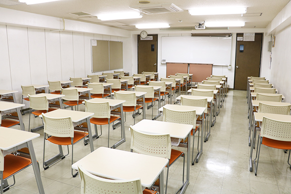 〈専〉YIC京都工科自動車大学校 京都貸し教室・会議室