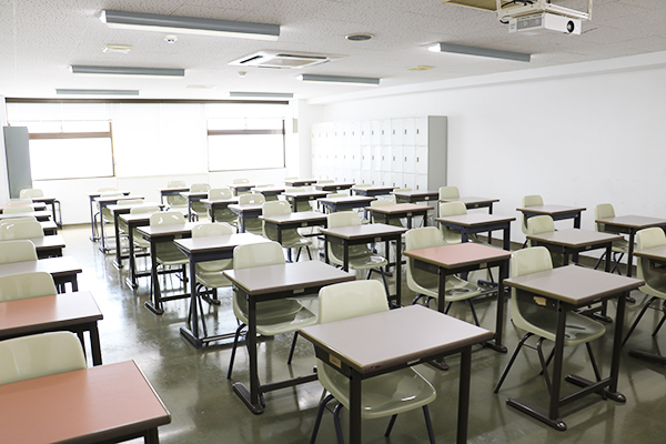 〈専〉YIC京都工科自動車大学校 京都貸し教室・会議室