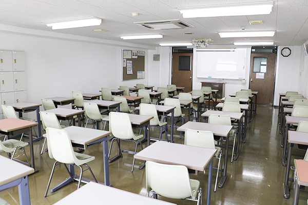 〈専〉YIC京都工科自動車大学校 京都貸し教室・会議室