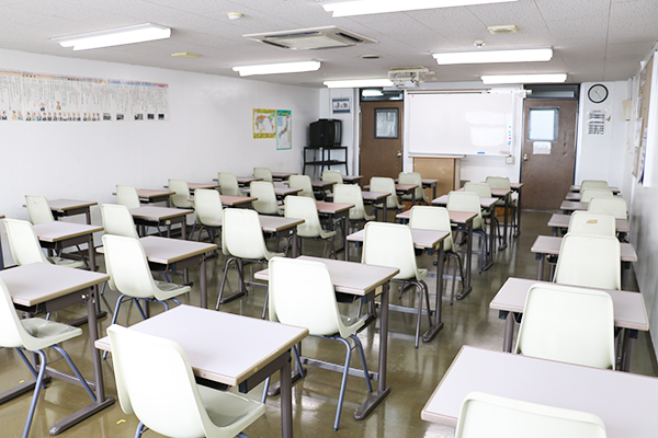 〈専〉YIC京都工科自動車大学校 京都貸し教室・会議室