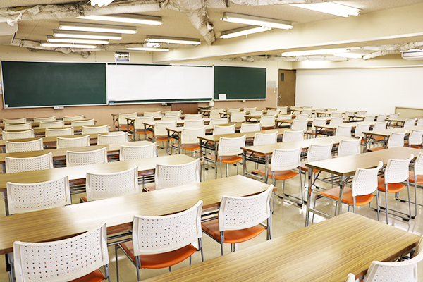 〈専〉YIC京都工科自動車大学校 京都貸し教室・会議室