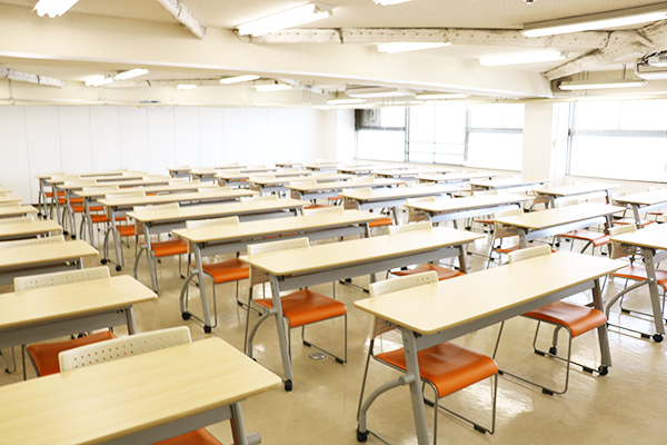 〈専〉YIC京都工科自動車大学校 京都貸し教室・会議室