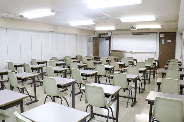 〈専〉YIC京都工科自動車大学校 京都貸し教室・会議室
