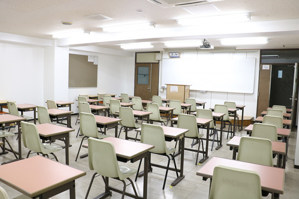 〈専〉YIC京都工科自動車大学校 京都貸し教室・会議室