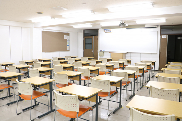 〈専〉YIC京都工科自動車大学校 京都貸し教室・会議室