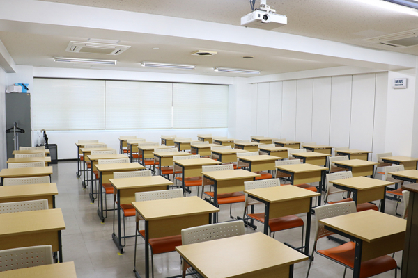 〈専〉YIC京都工科自動車大学校 京都貸し教室・会議室