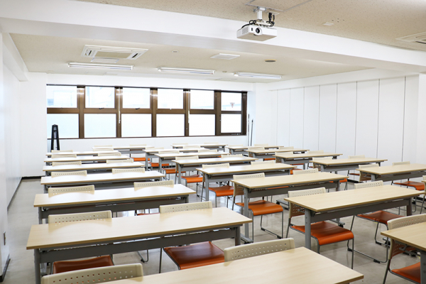 〈専〉YIC京都工科自動車大学校 京都貸し教室・会議室