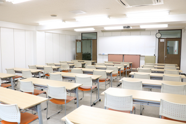〈専〉YIC京都工科自動車大学校 京都貸し教室・会議室