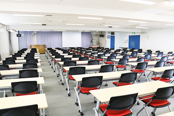〈専〉YIC京都工科自動車大学校 京都貸し教室・会議室