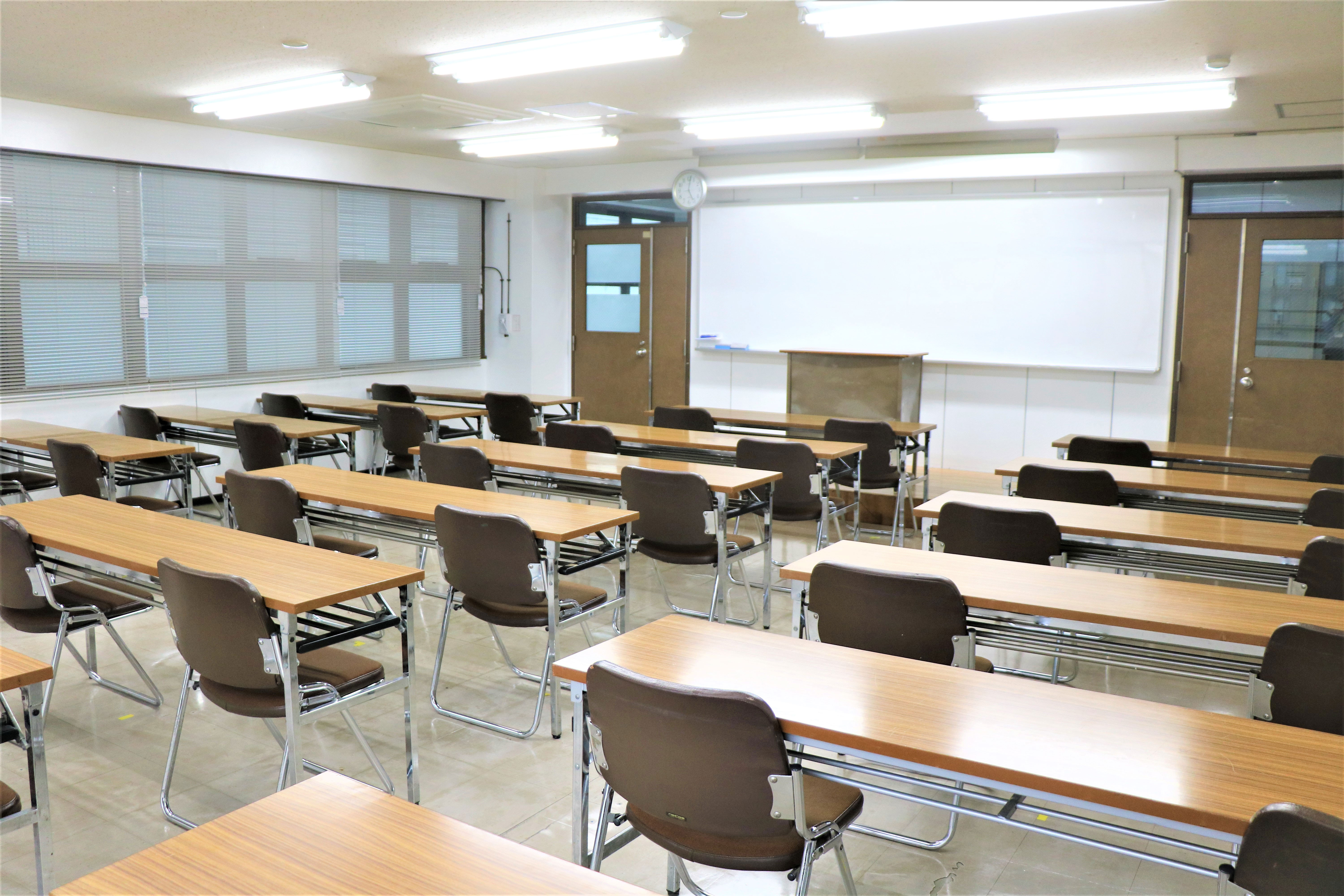 〈専〉YIC京都工科自動車大学校 京都貸し教室・会議室
