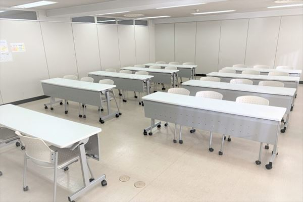 オフィスパーク 栄CHUTOホール会議室