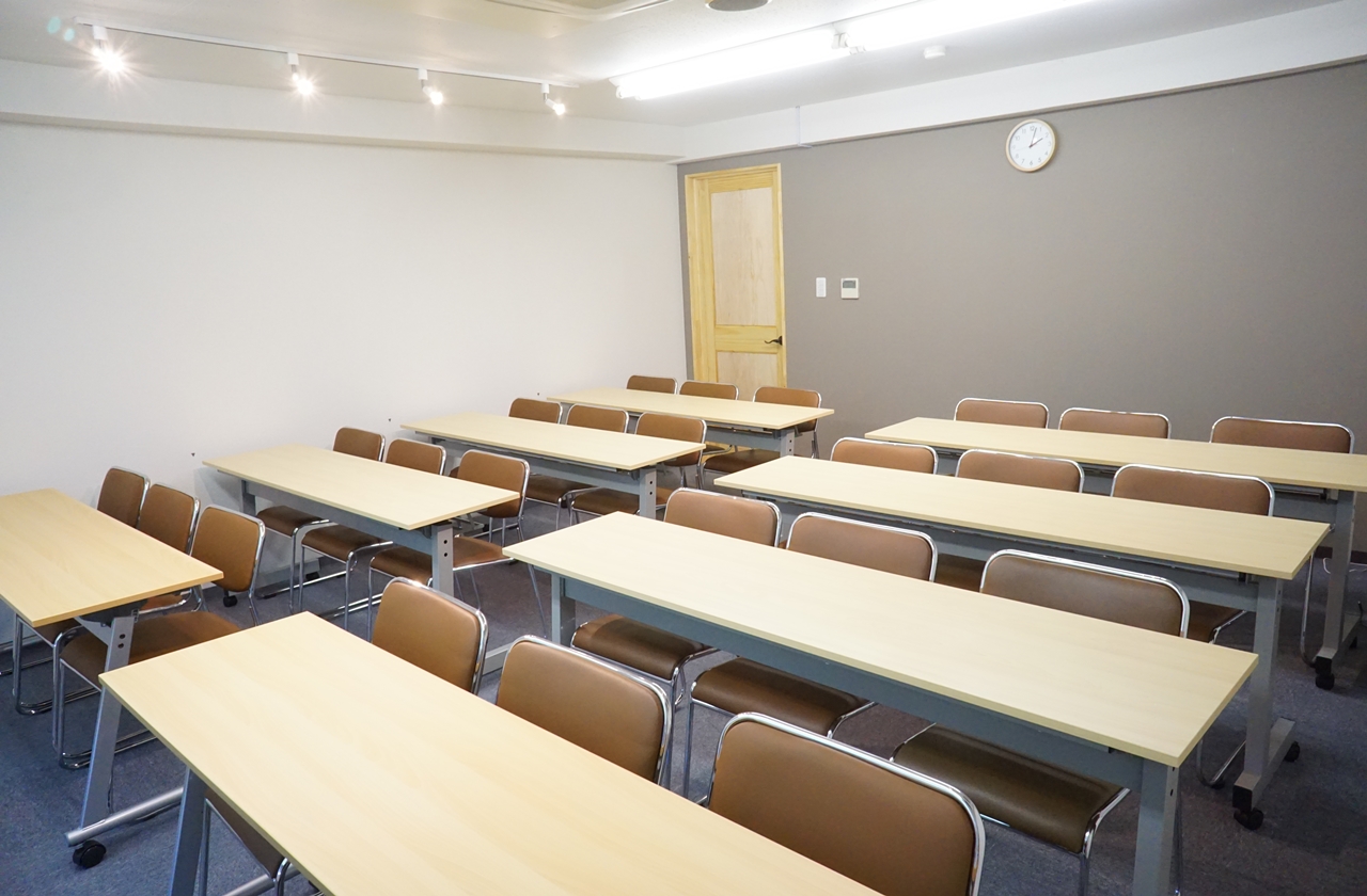 新大阪セミナーオフィス　会議室ルームＯ－６、７