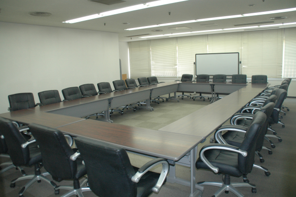 センタープラザ西館 貸会議室