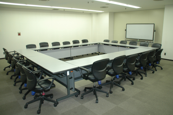センタープラザ西館 貸会議室