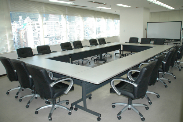センタープラザ西館 貸会議室