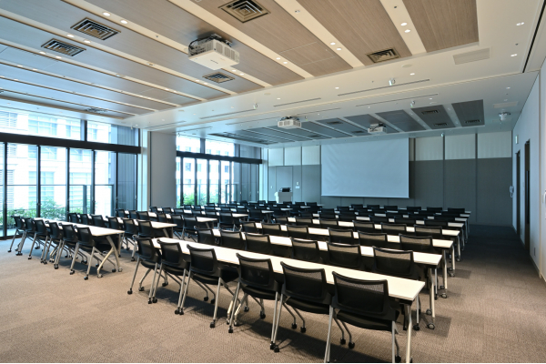 室町三井ホール&カンファレンス