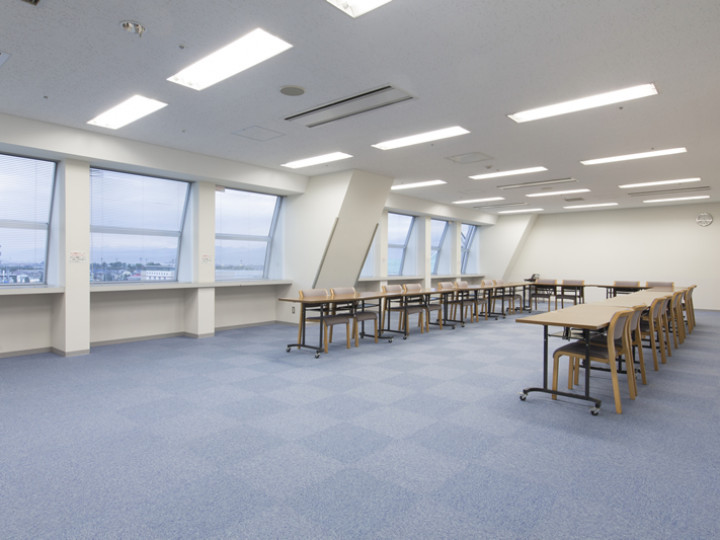 天童市市民プラザ