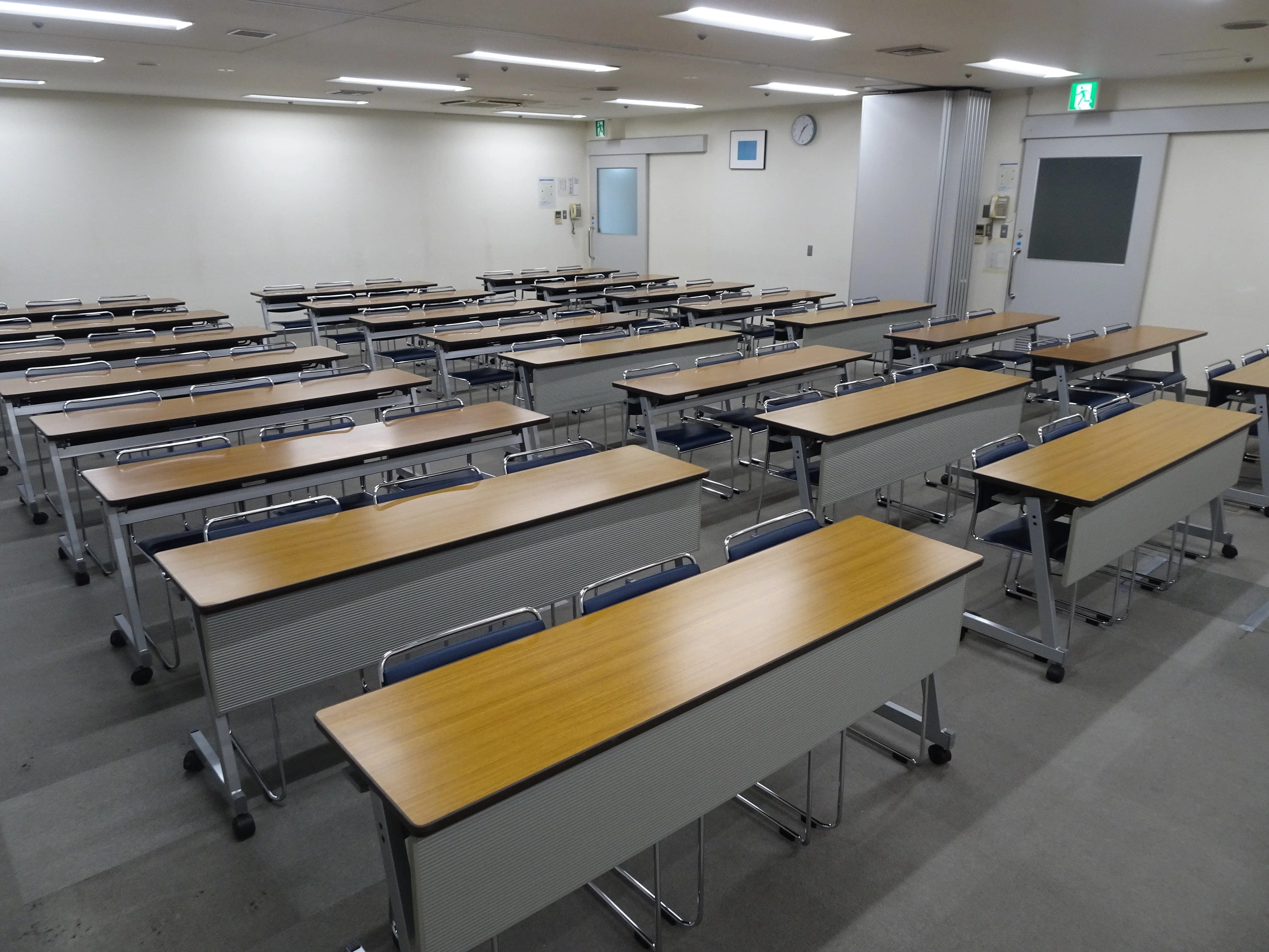 エル・おおさか（大阪府立労働センター）        