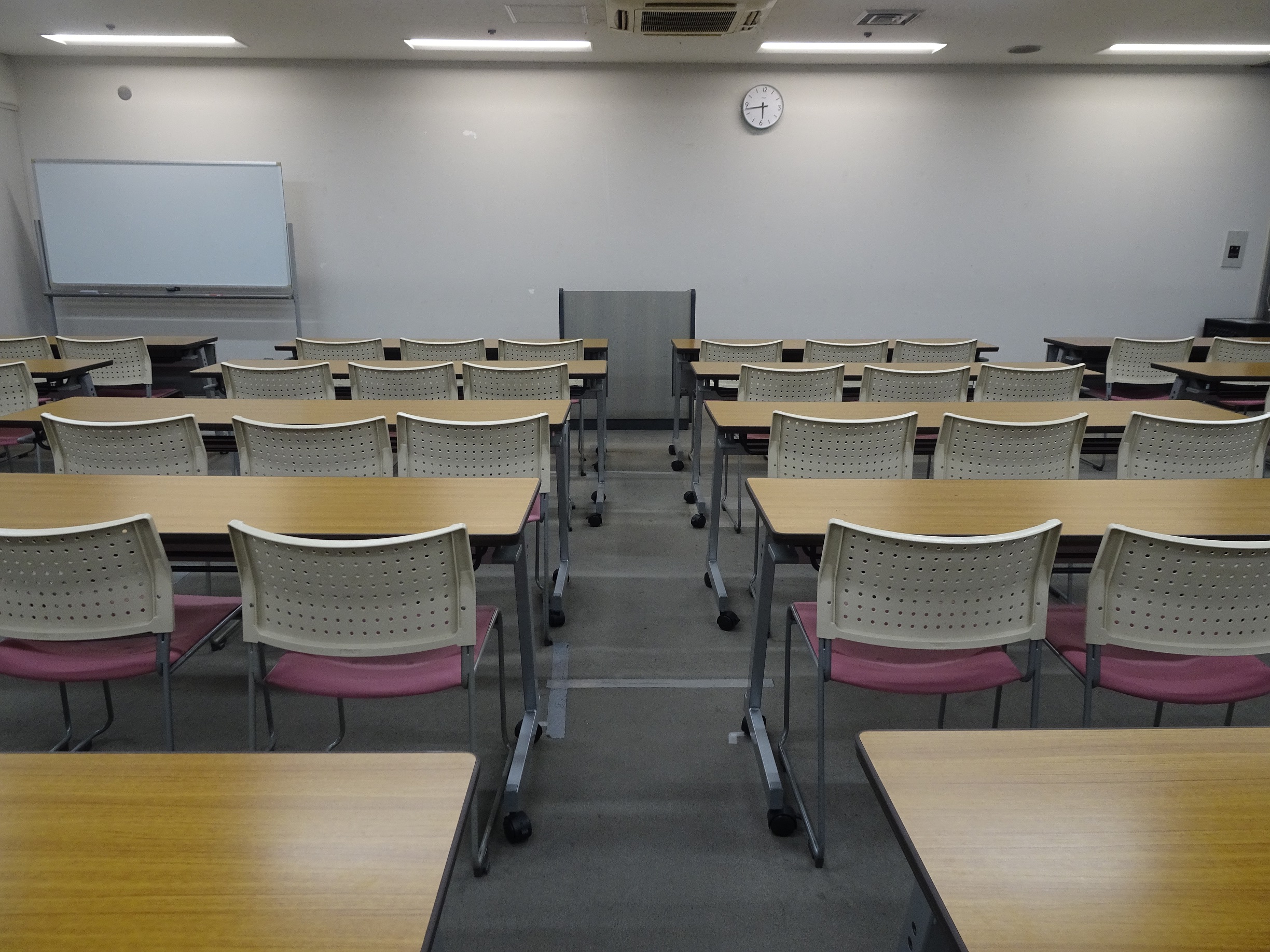 エル・おおさか（大阪府立労働センター）        