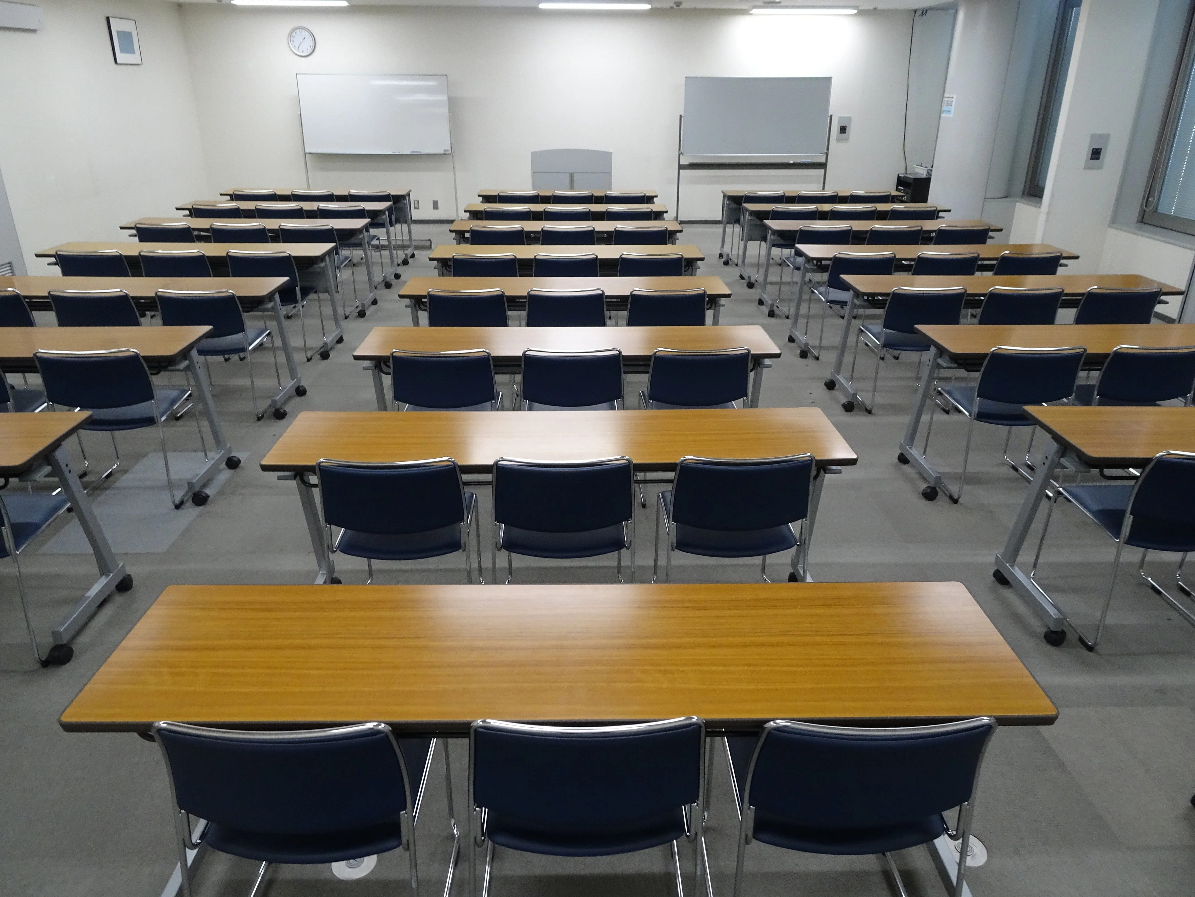 エル・おおさか（大阪府立労働センター）        