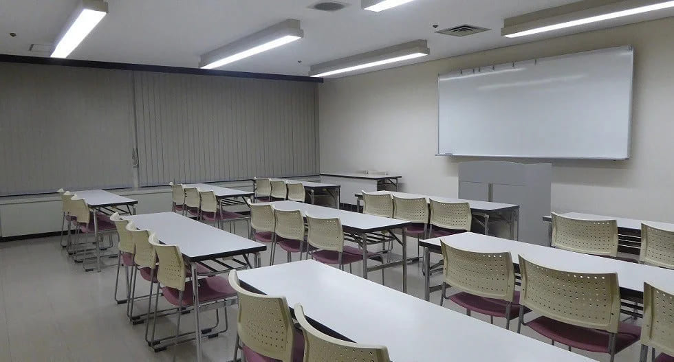 エル・おおさか（大阪府立労働センター）        