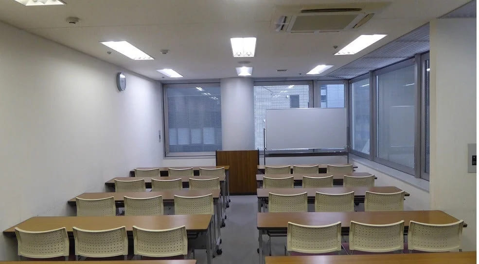 エル・おおさか（大阪府立労働センター）        