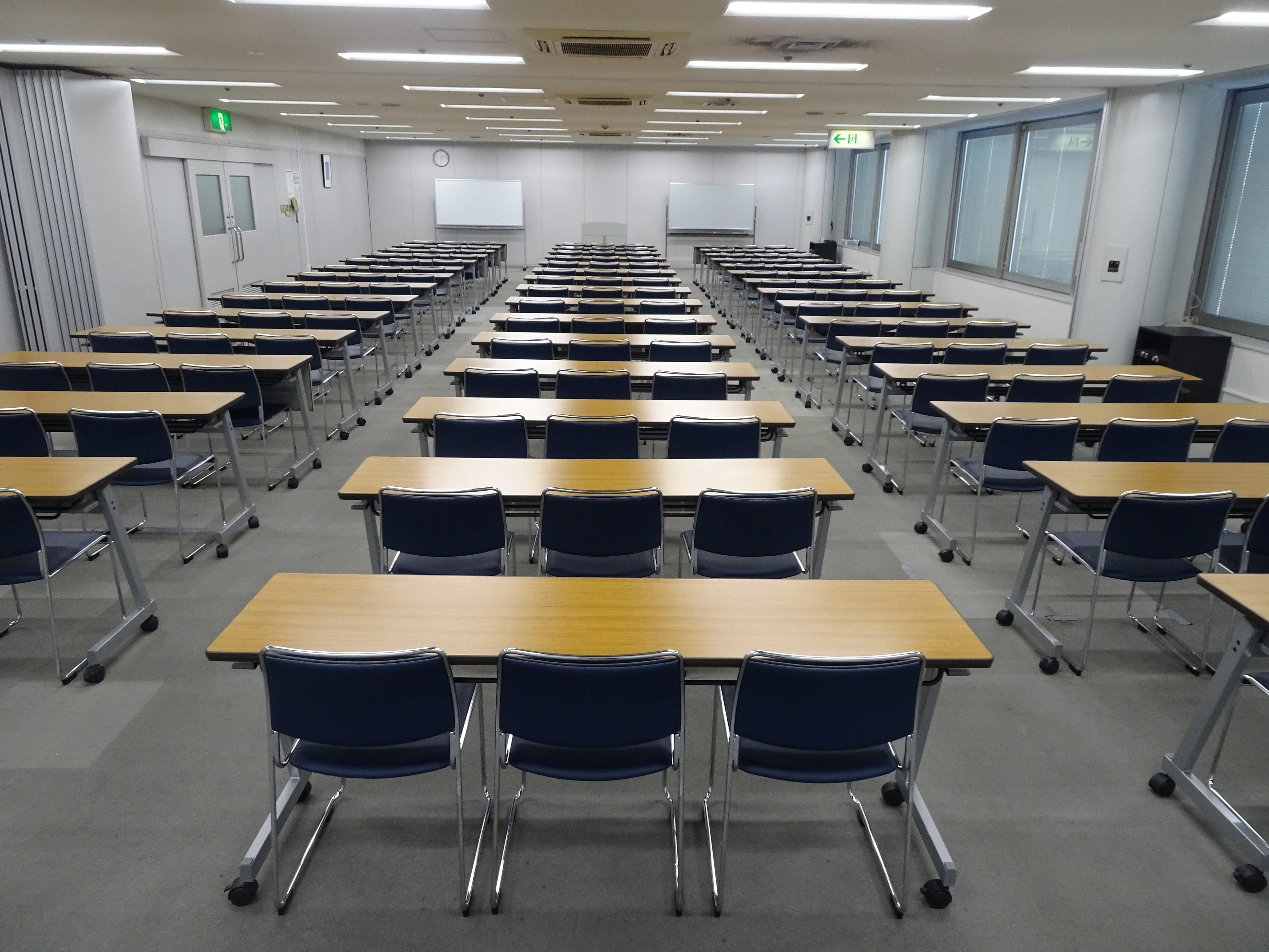 エル・おおさか（大阪府立労働センター）        