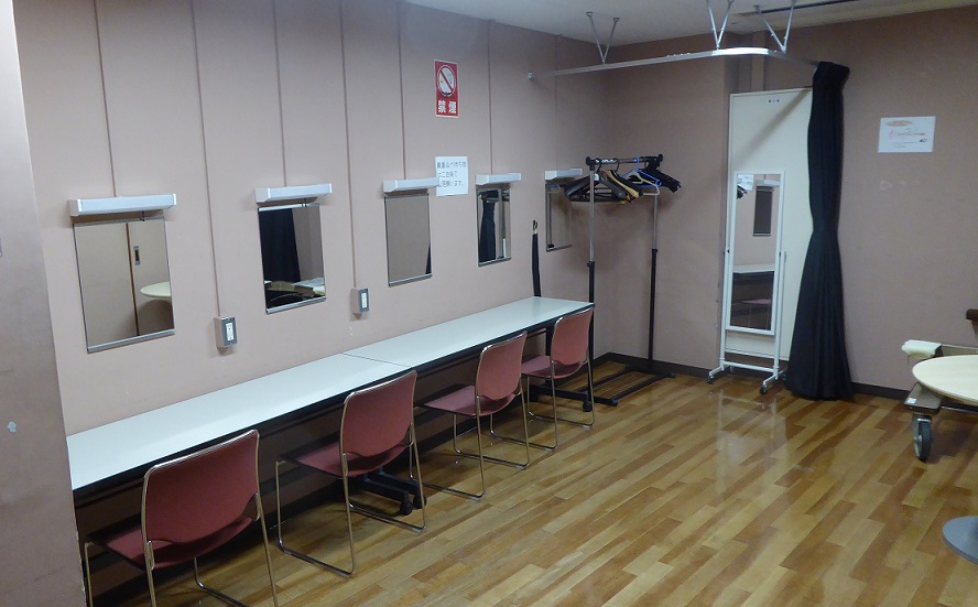 エル・おおさか（大阪府立労働センター）        