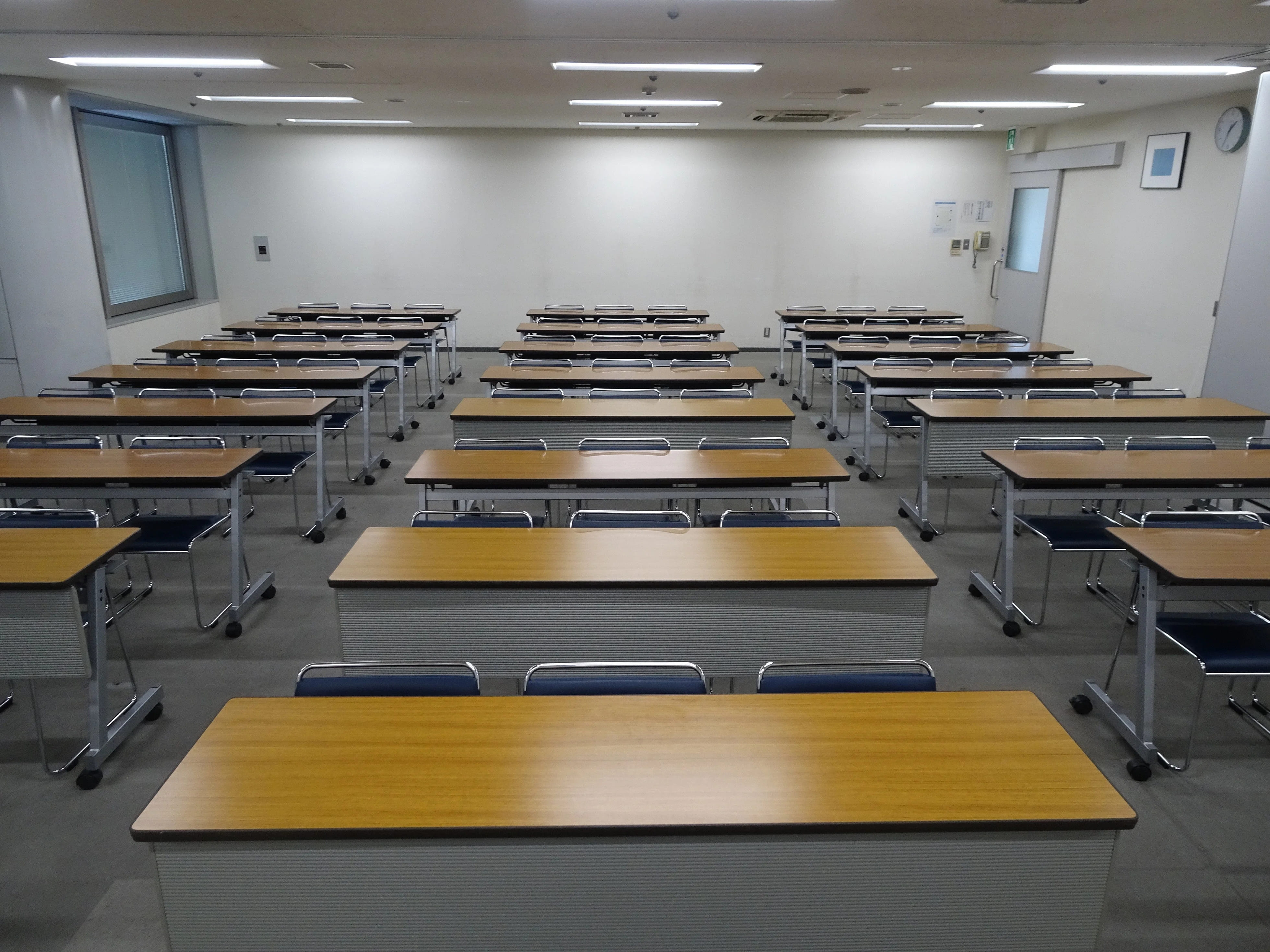 エル・おおさか（大阪府立労働センター）        