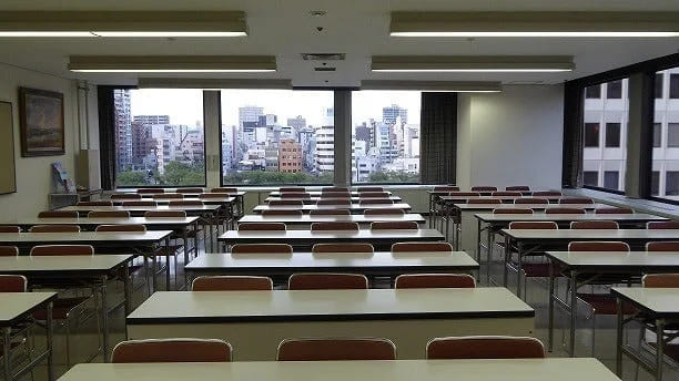 エル・おおさか（大阪府立労働センター）        