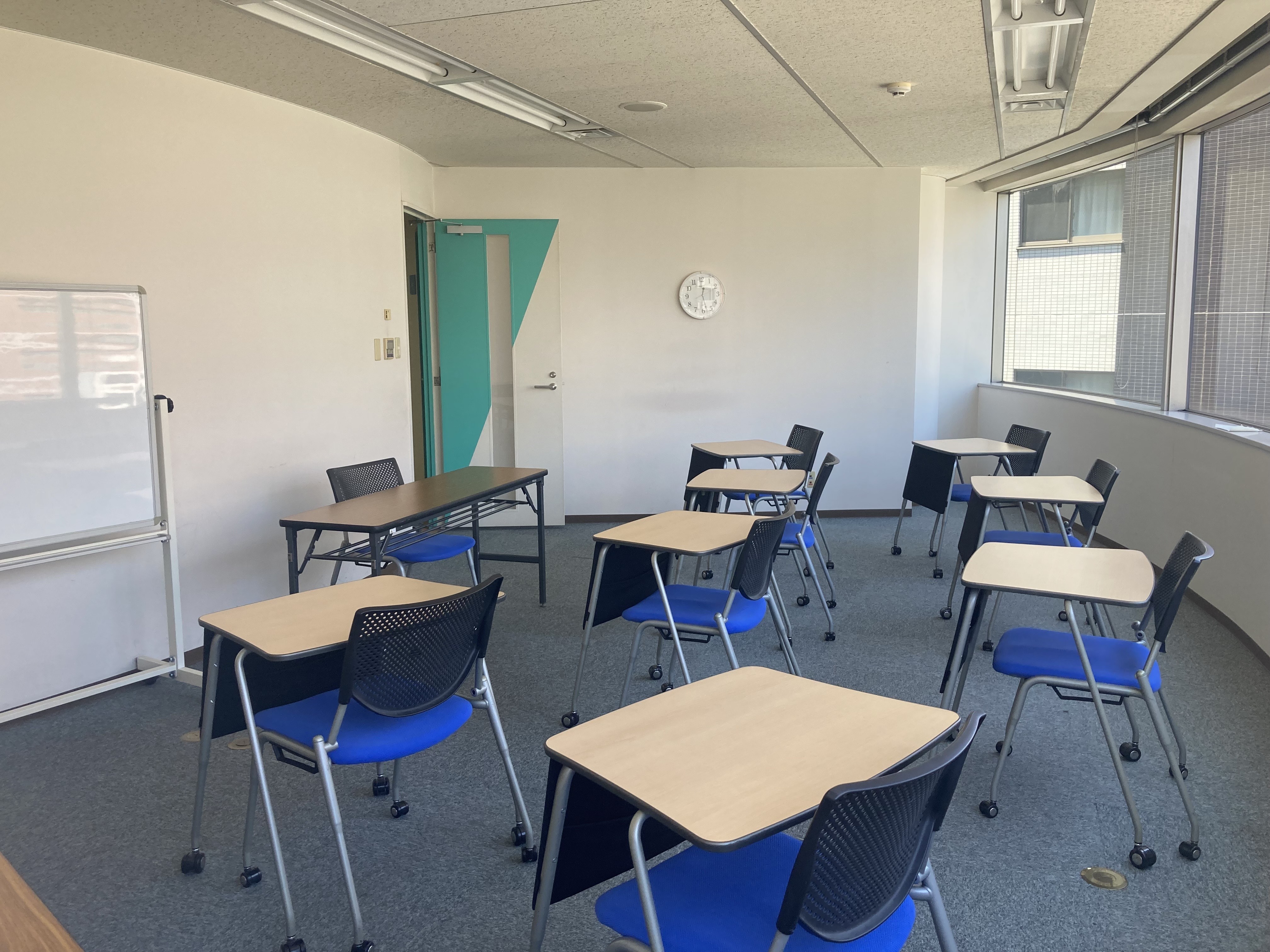 八洲学園大学 貸し会議室