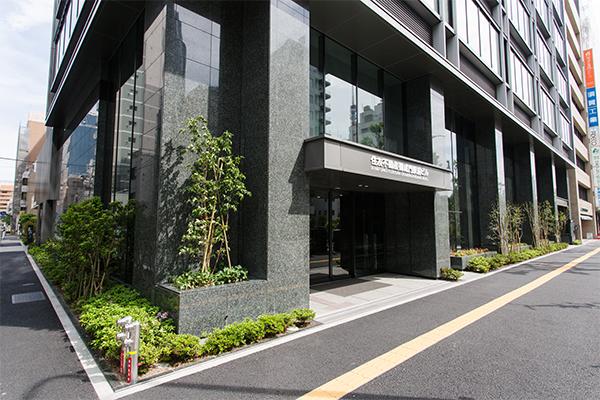 ベルサール御成門駅前
