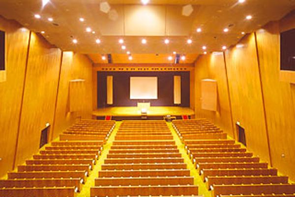 笹川記念会館