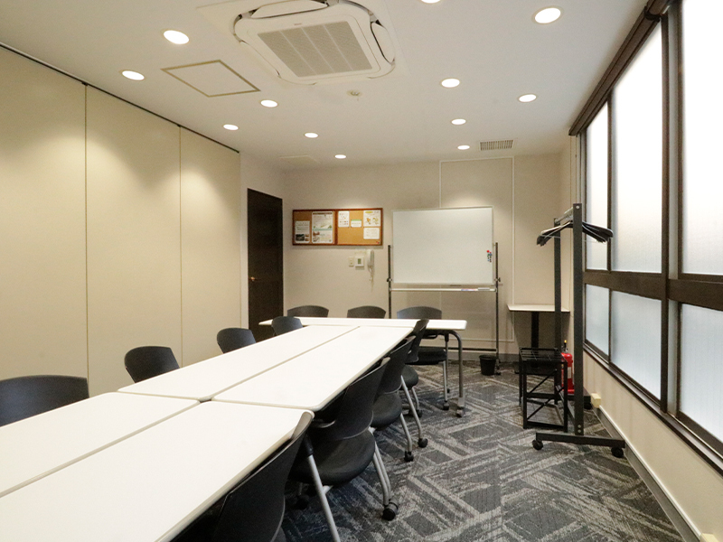 喫茶室ルノアール 飯田橋西口店 『貸会議室マイ・スペース』(「個人空間マイ・ブース」併設 )