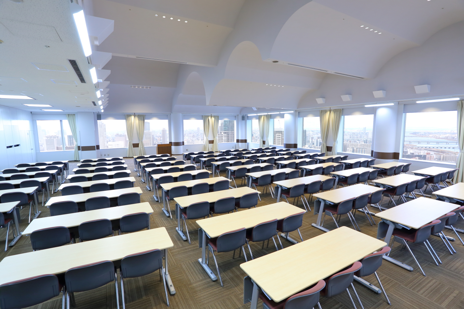 梅田スカイビル会議室