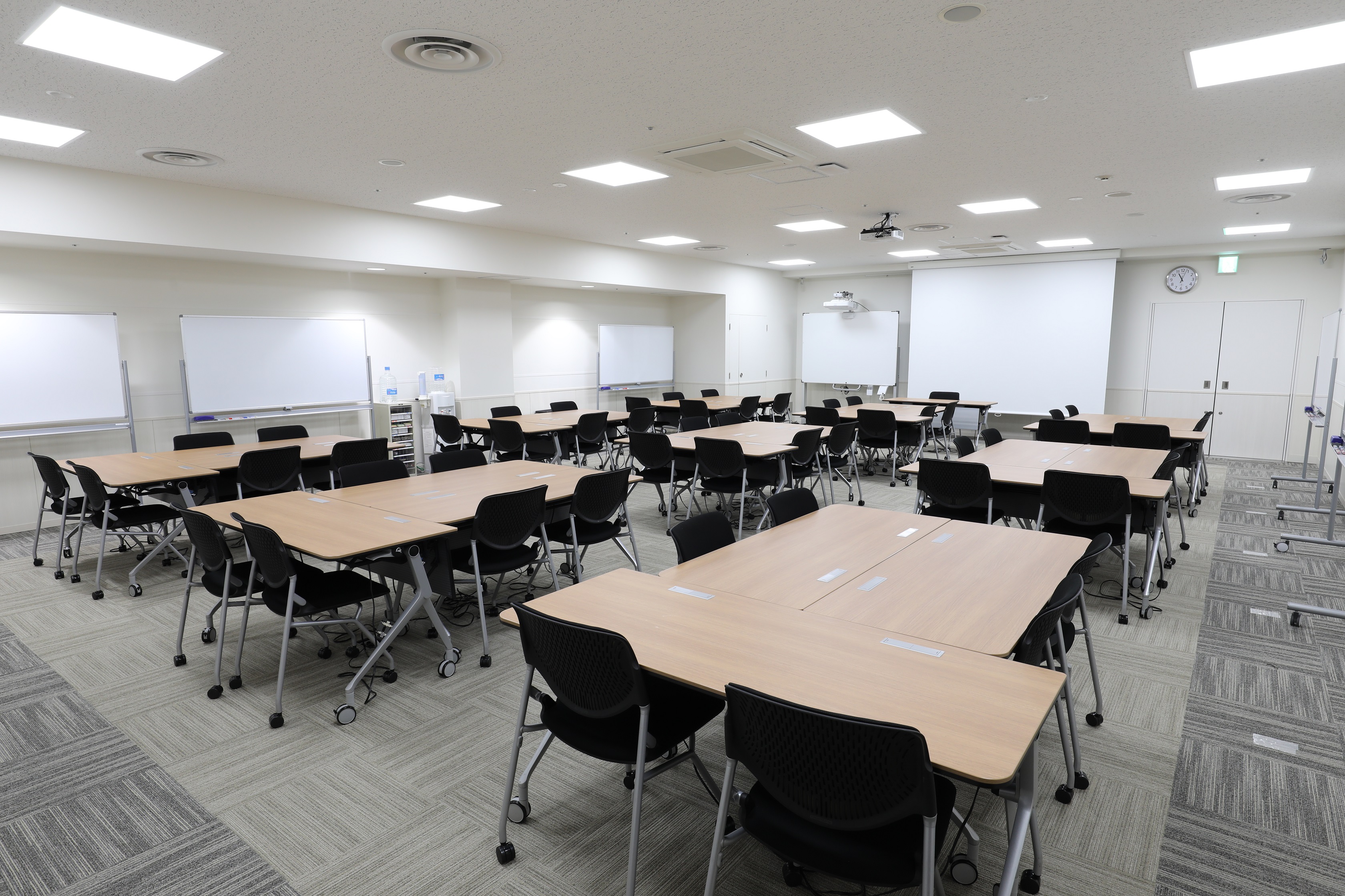 サンシャインシティ会議室