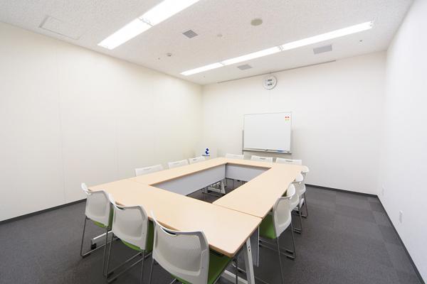 リファレンス大博多ビル貸会議室
