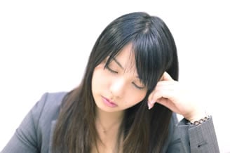 会議での眠気を吹き飛ばす！効果的な眠気覚ましテクニックとは