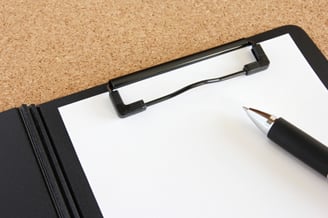 会議での速記のコツをご紹介!書記を務める際に注意すべきポイントも