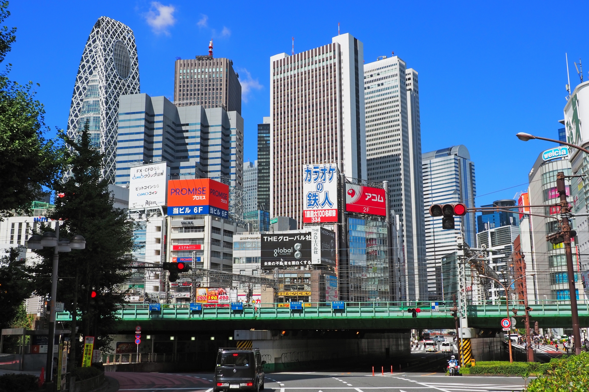 新宿駅 徒歩5分圏内の駅近貸し会議室